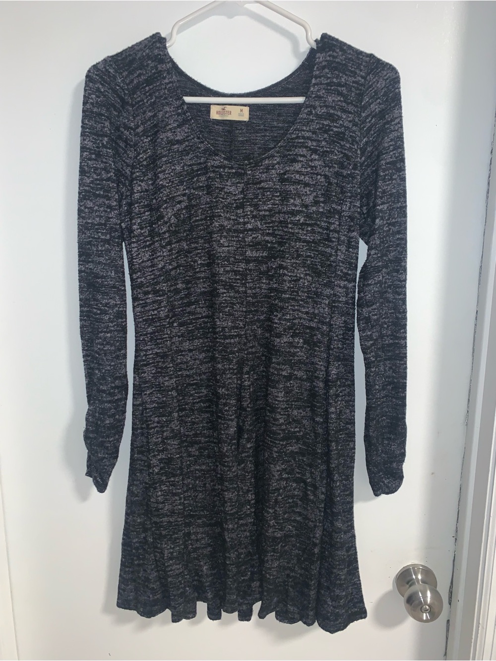 Hollister Black & Gray Heathered Long-Sleeve Dress